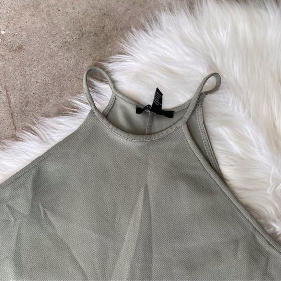 Forever 21 Sage Cut In Halter Dress - Picture 3 of 3